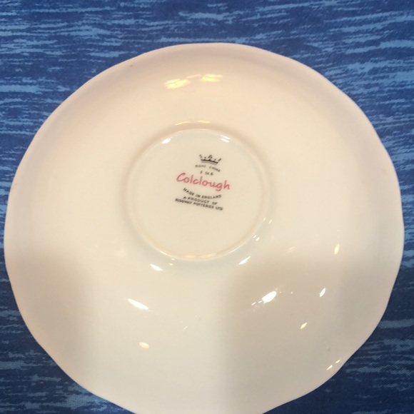 Colclough Bone China Tea cup and saucer - Picture 6 of 7